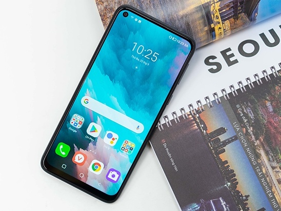 Giam 200.000 dong khi dat mua Vsmart Joy 4 tai FPT Shop hinh anh