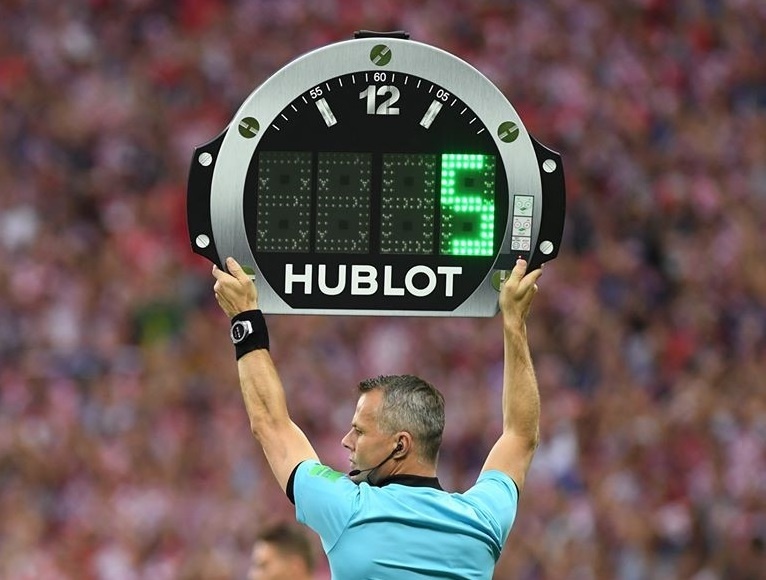 Hublot tro thanh doi tac cua Premier League hinh anh
