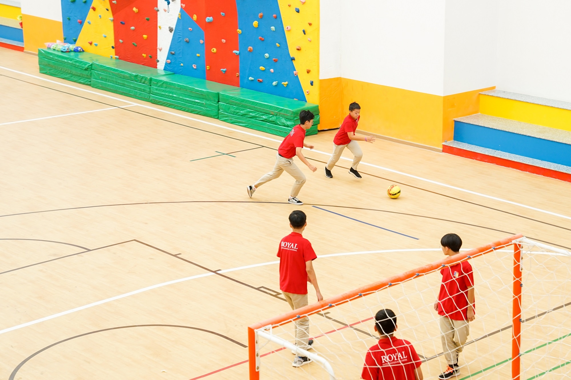 Royal School ảnh 2 Royal School anh 2