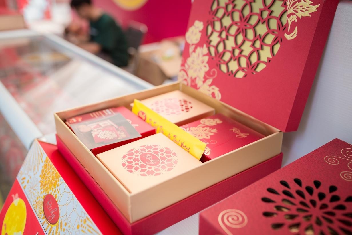 Gian hang Richy hut khach voi uu dai banh Trung thu 1.000 dong hinh anh