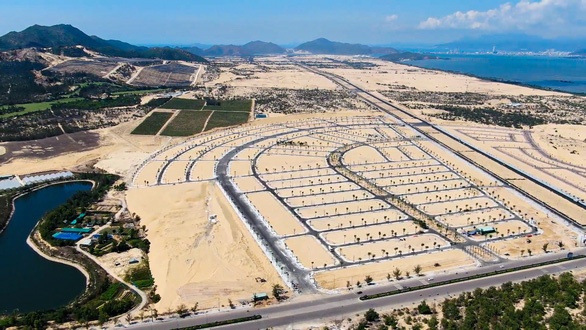 Truc duong moi den san bay thuc day BDS du lich Binh Dinh hinh anh