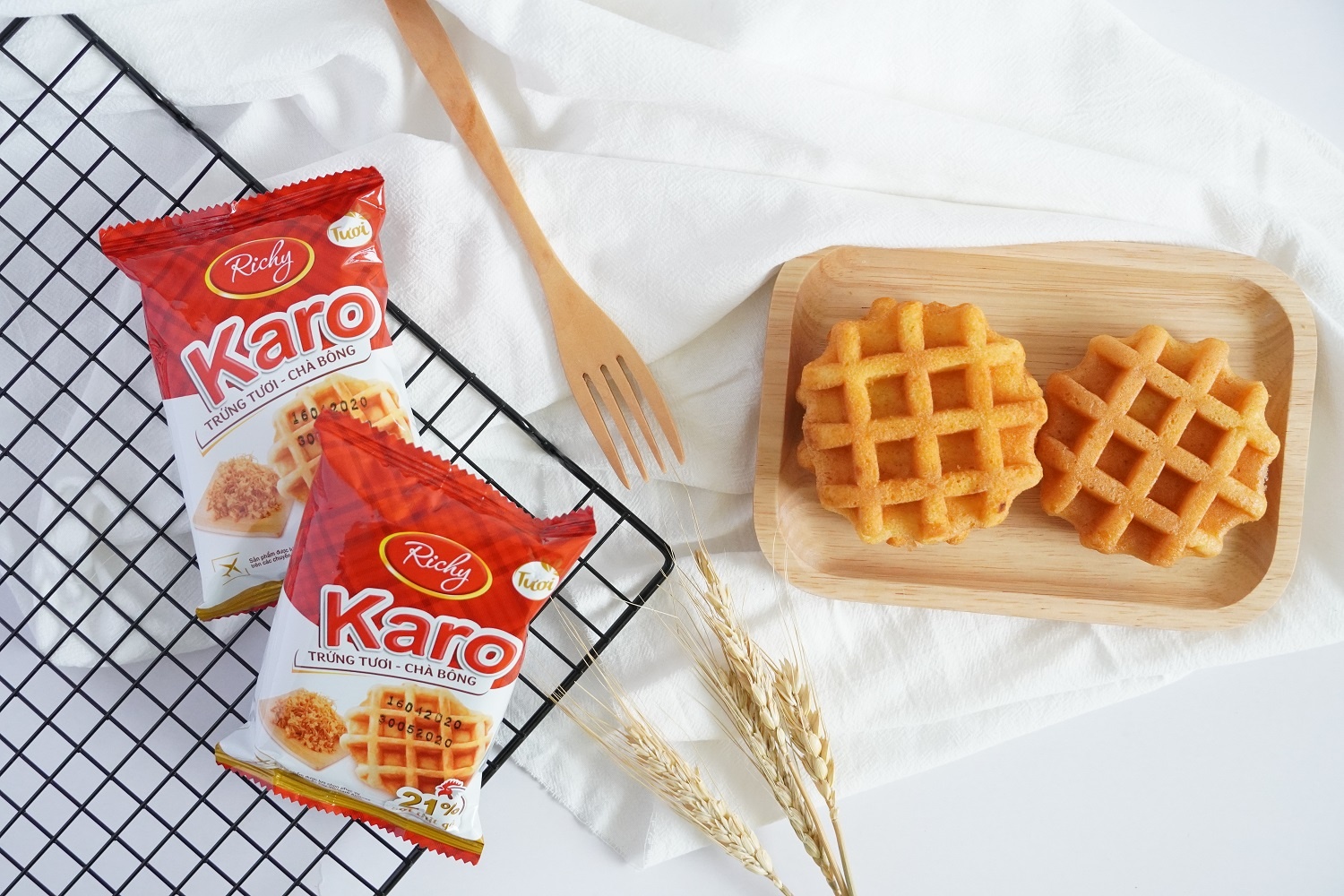 Thuong thuc vi ngon cua banh trung tuoi, cha bong hinh anh