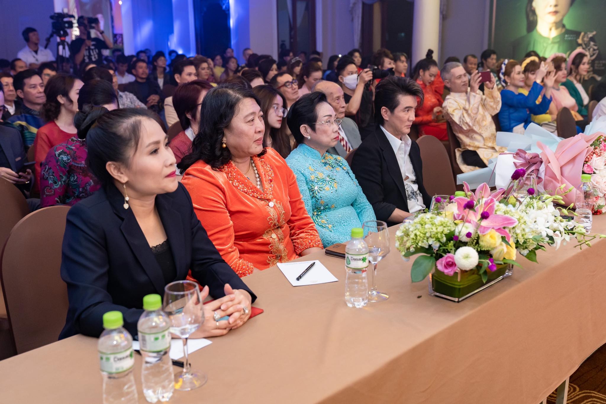 Sunny Dan Ngoc anh 5