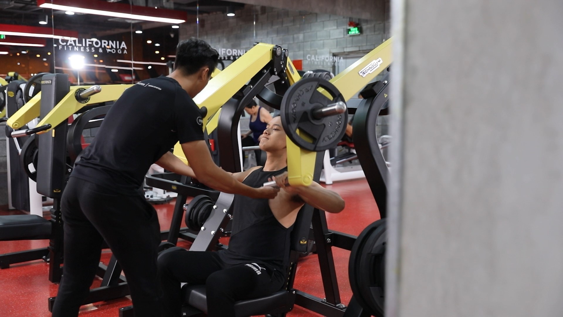 Dua ban cham den uoc mo anh 1