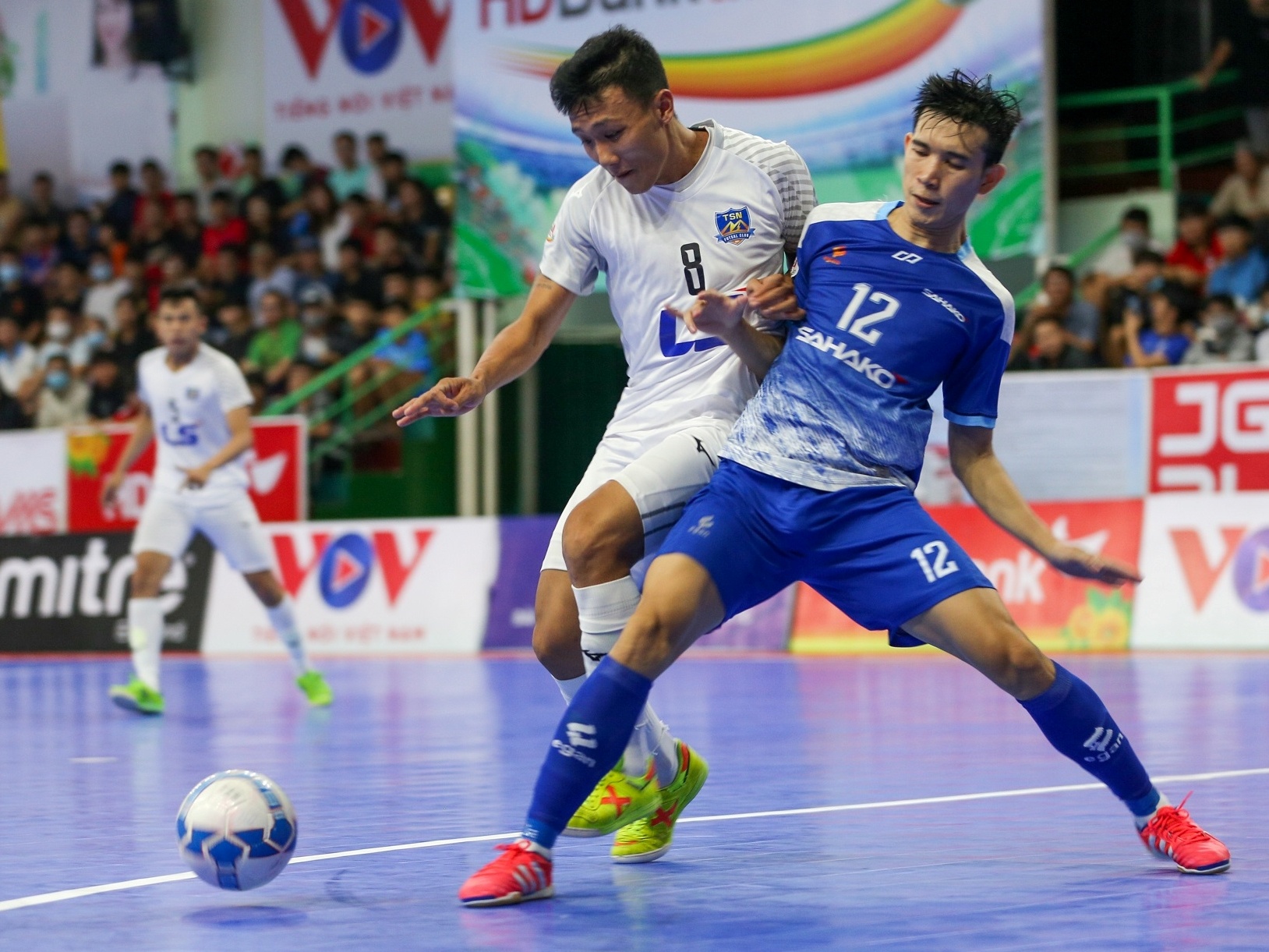 Thang 2-1 Sahako, Thai Son Nam bo xa doi nhi bang 11 diem hinh anh