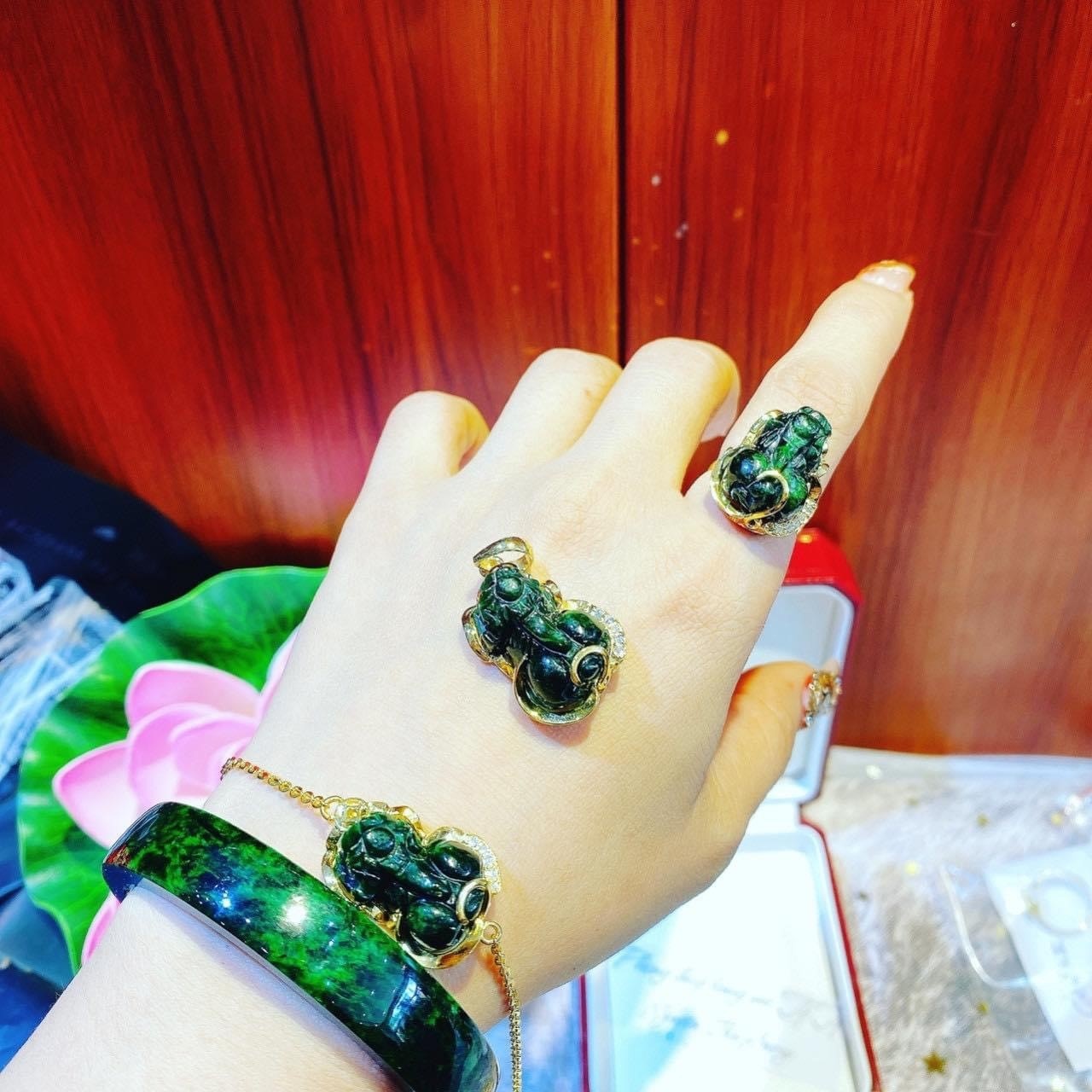 Phong thủy Tỷ Tỷ ảnh 2 Phong thuy Ty Ty anh 2