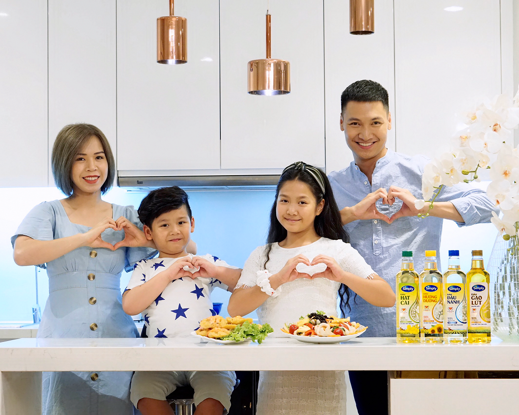 Sao Viet chia se bi quyet bao ve suc khoe trai tim hinh anh