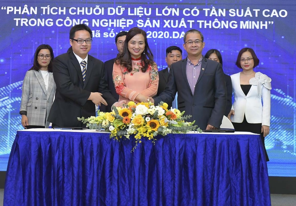 Vingroup tai tro 136 ty dong cho 28 du an khoa hoc - cong nghe hinh anh