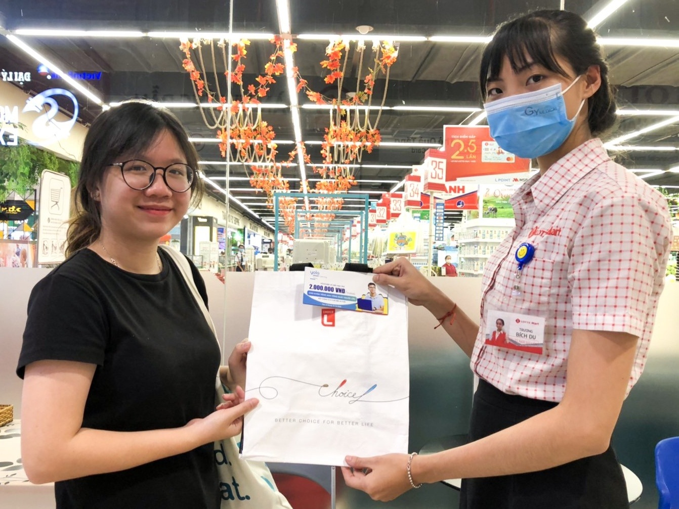 6.000 voucher hoc tieng Anh danh tang khach hang Lotte Mart hinh anh