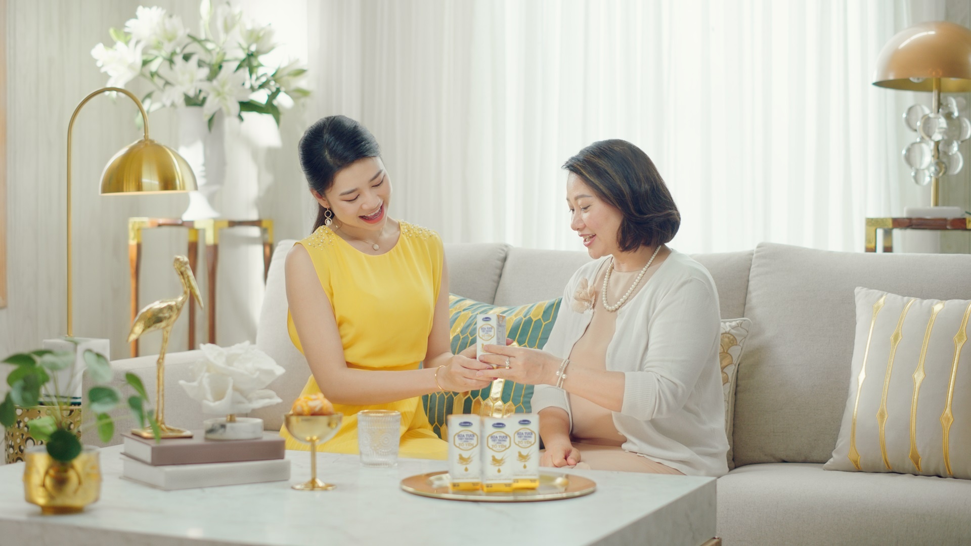 Sữa tươi tiệt trùng chưa tổ yến ảnh 2 Sua tuoi tiet trung chua to yen anh 2