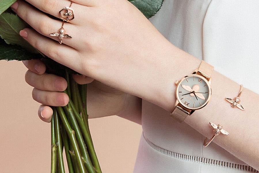 Dong ho thoi trang - mon qua tinh te tang nang dip 20/10 hinh anh