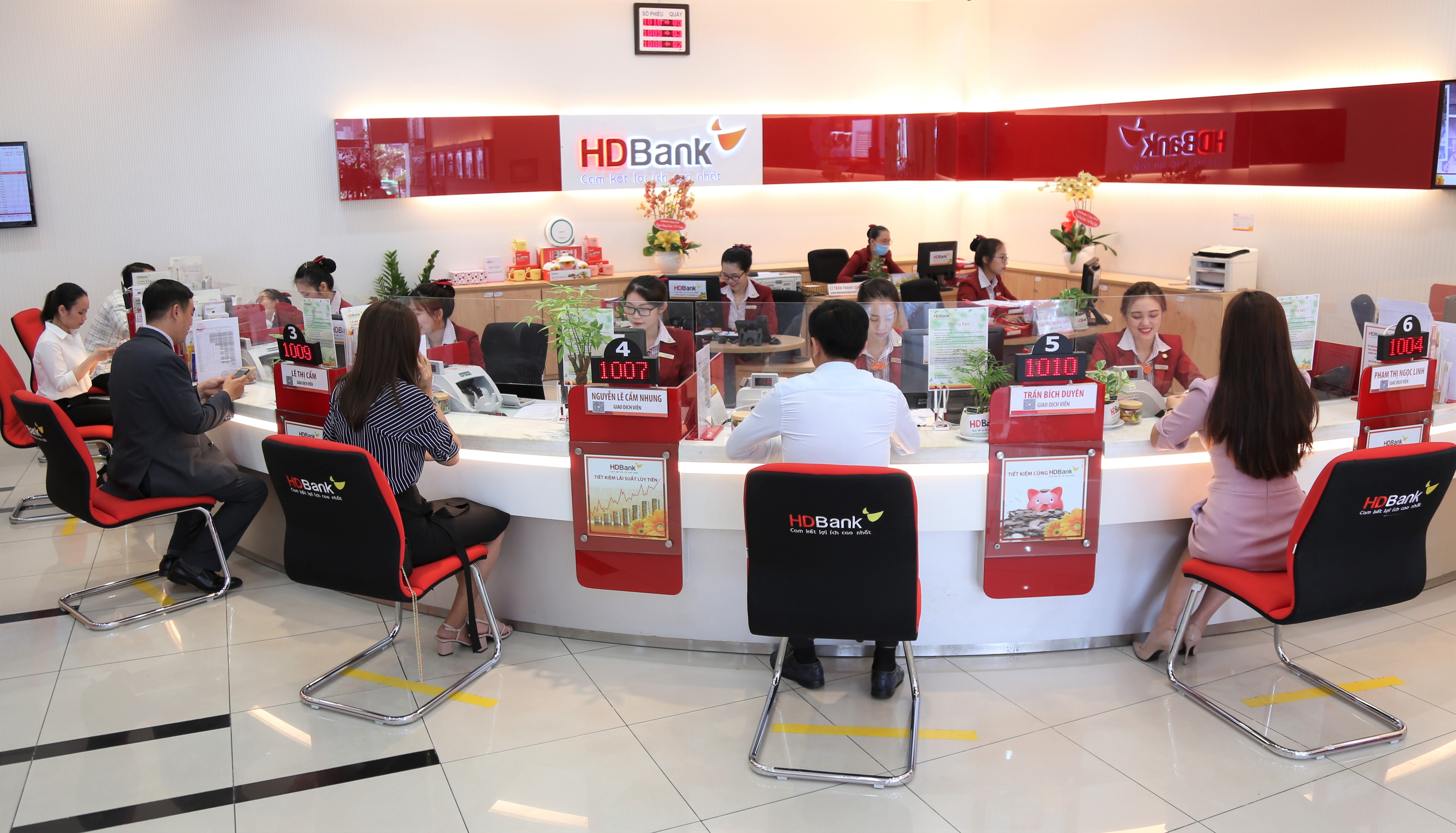 Co hoi trung 1 ty dong khi gui tiet kiem ngan hang hinh anh