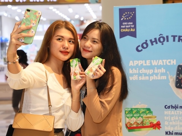 Su kien thu vi cua NuNut danh cho phai dep dip 20/10 hinh anh