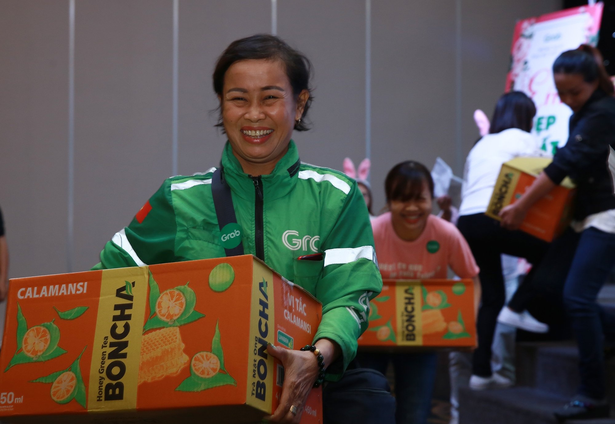 Grab to chuc ngay hoi 'Em dep nhat hom nay' cho doi tac nu hinh anh