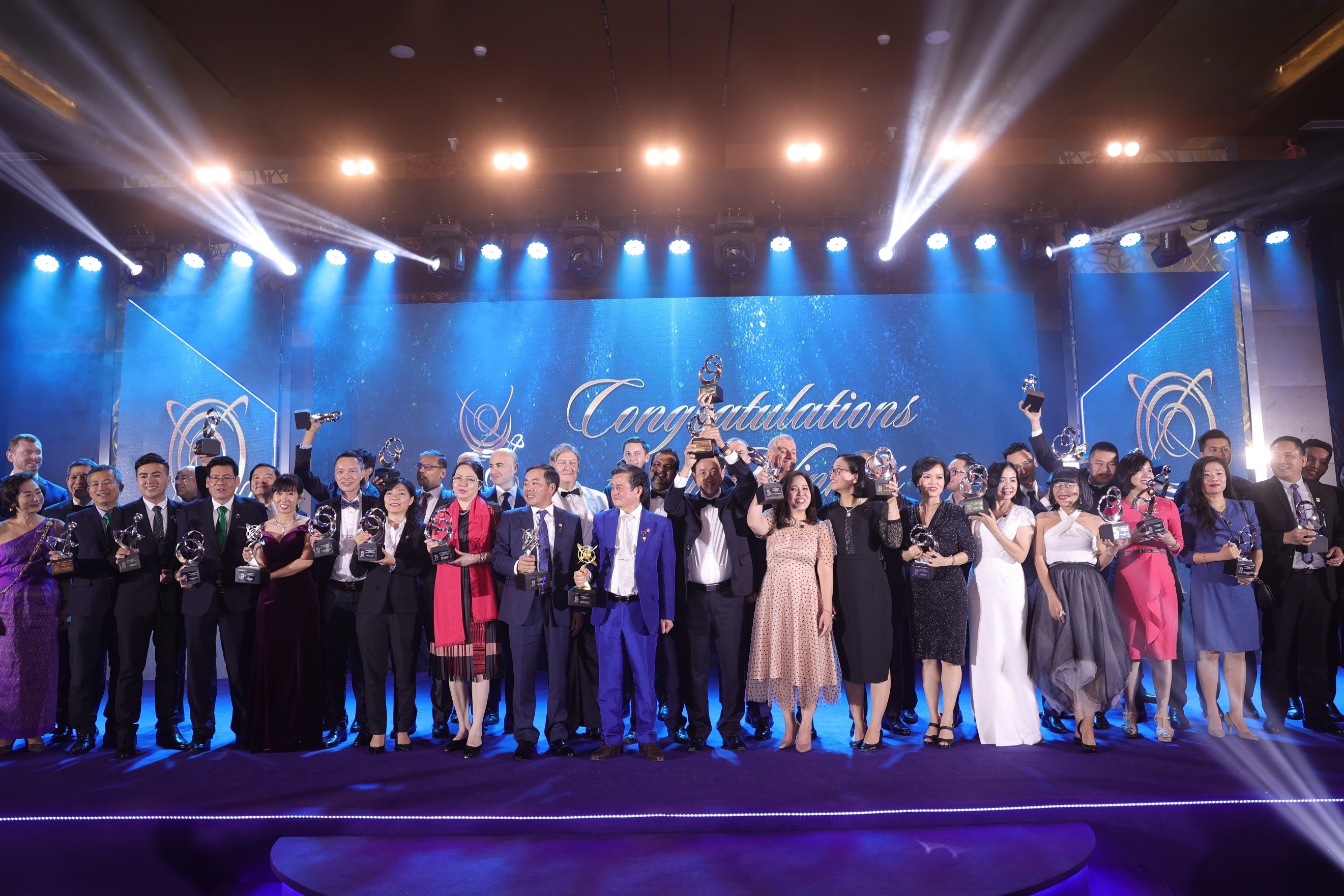 Dong Tay Promotion anh 1