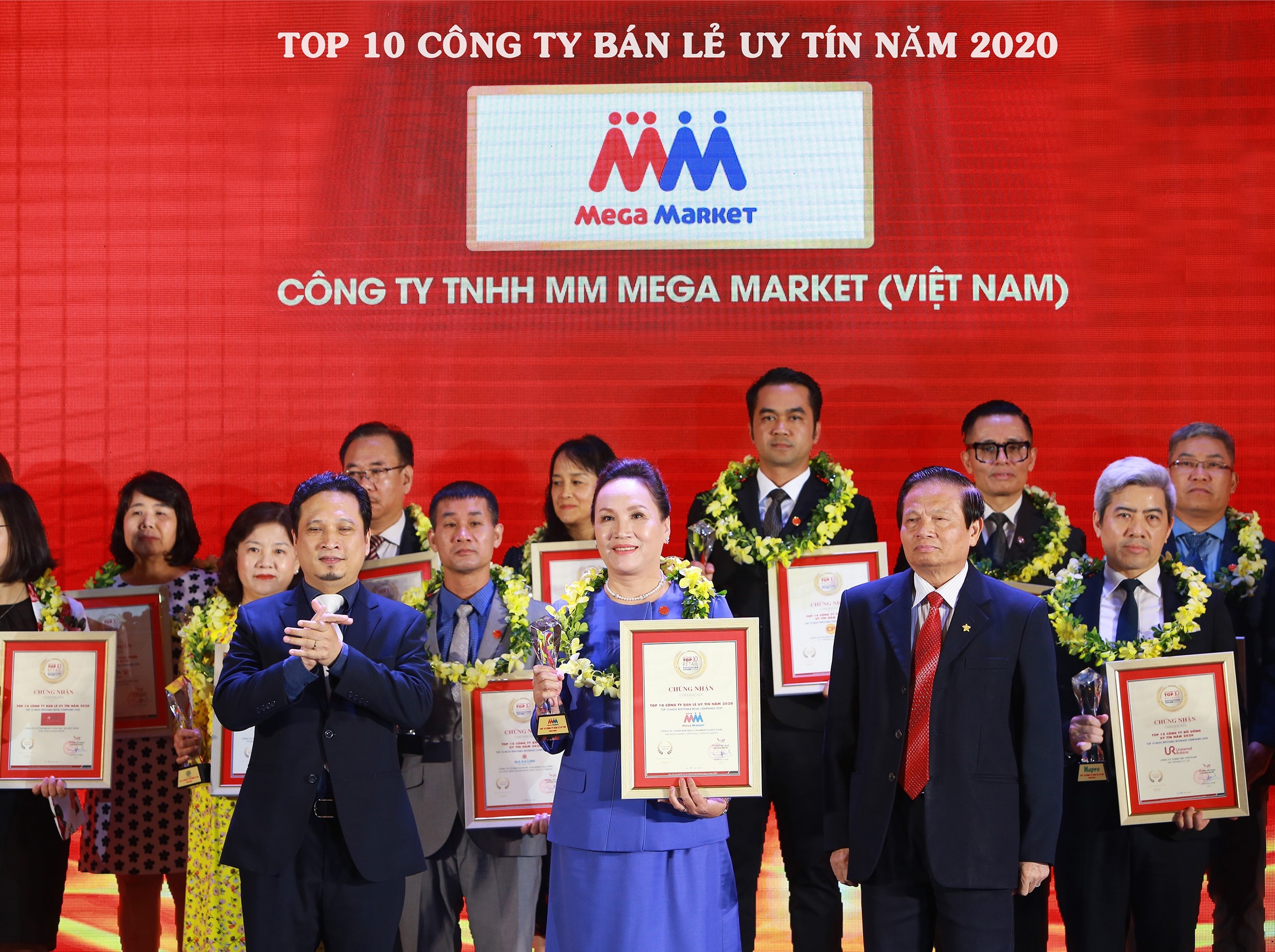 MM Mega Market vao top 3 cong ty ban le uy tin nam 2020 hinh anh