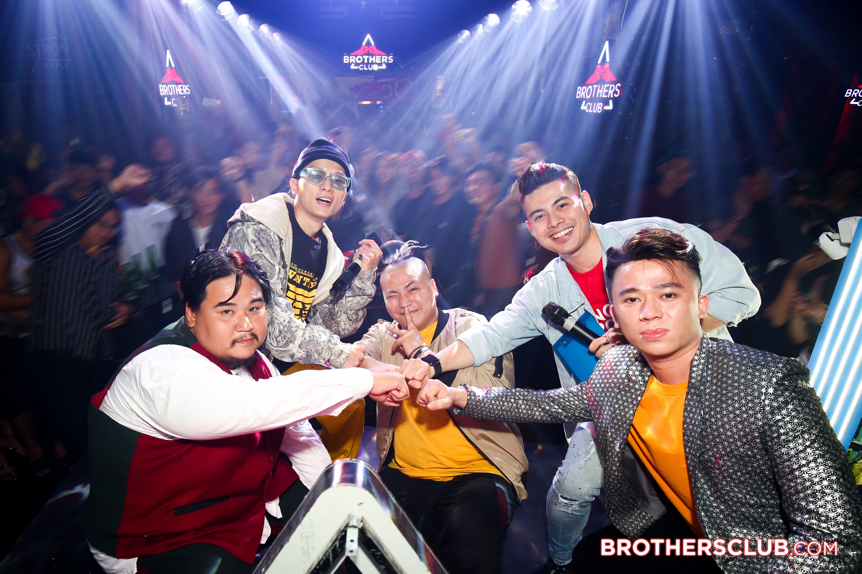 Vietnam Brothers Club anh 3