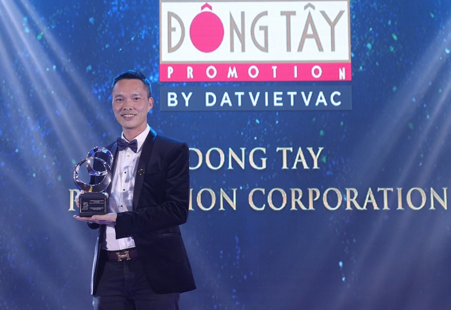 Dong Tay Promotion dat giai 'Doanh nghiep xuat sac chau A' 2020 hinh anh