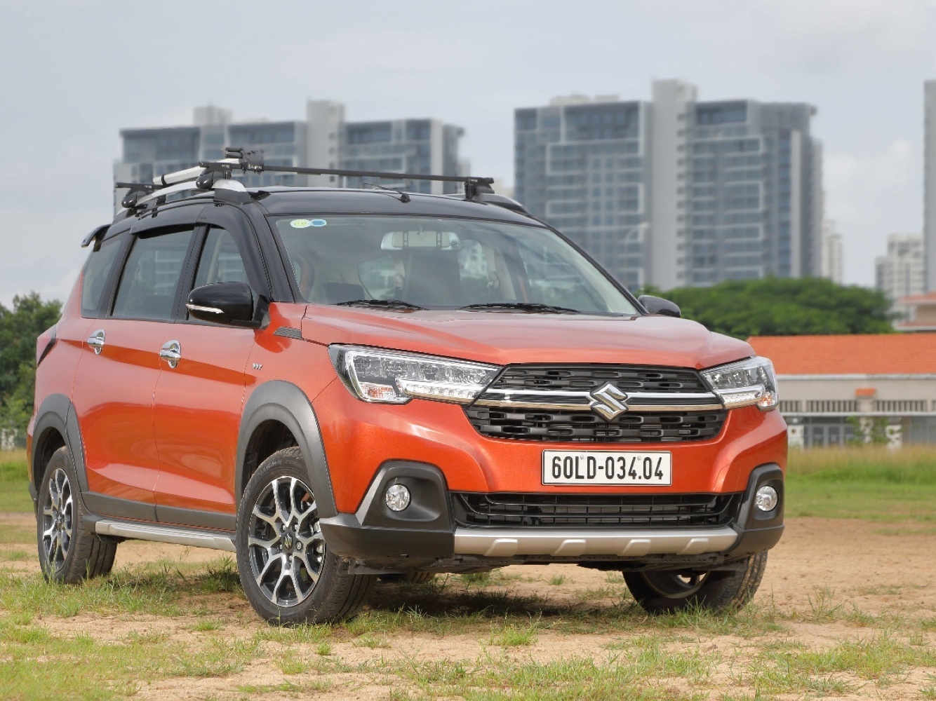 Oto Suzuki ghi diem voi chinh sach hau mai va kho phu tung san co hinh anh