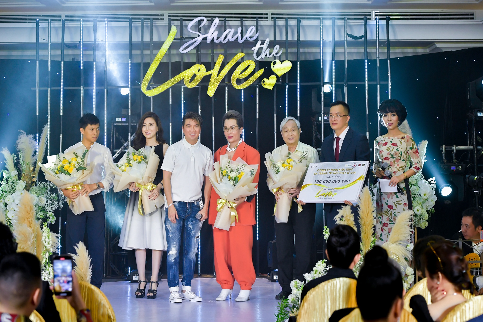 Share the love ảnh 1 Share the love anh 1