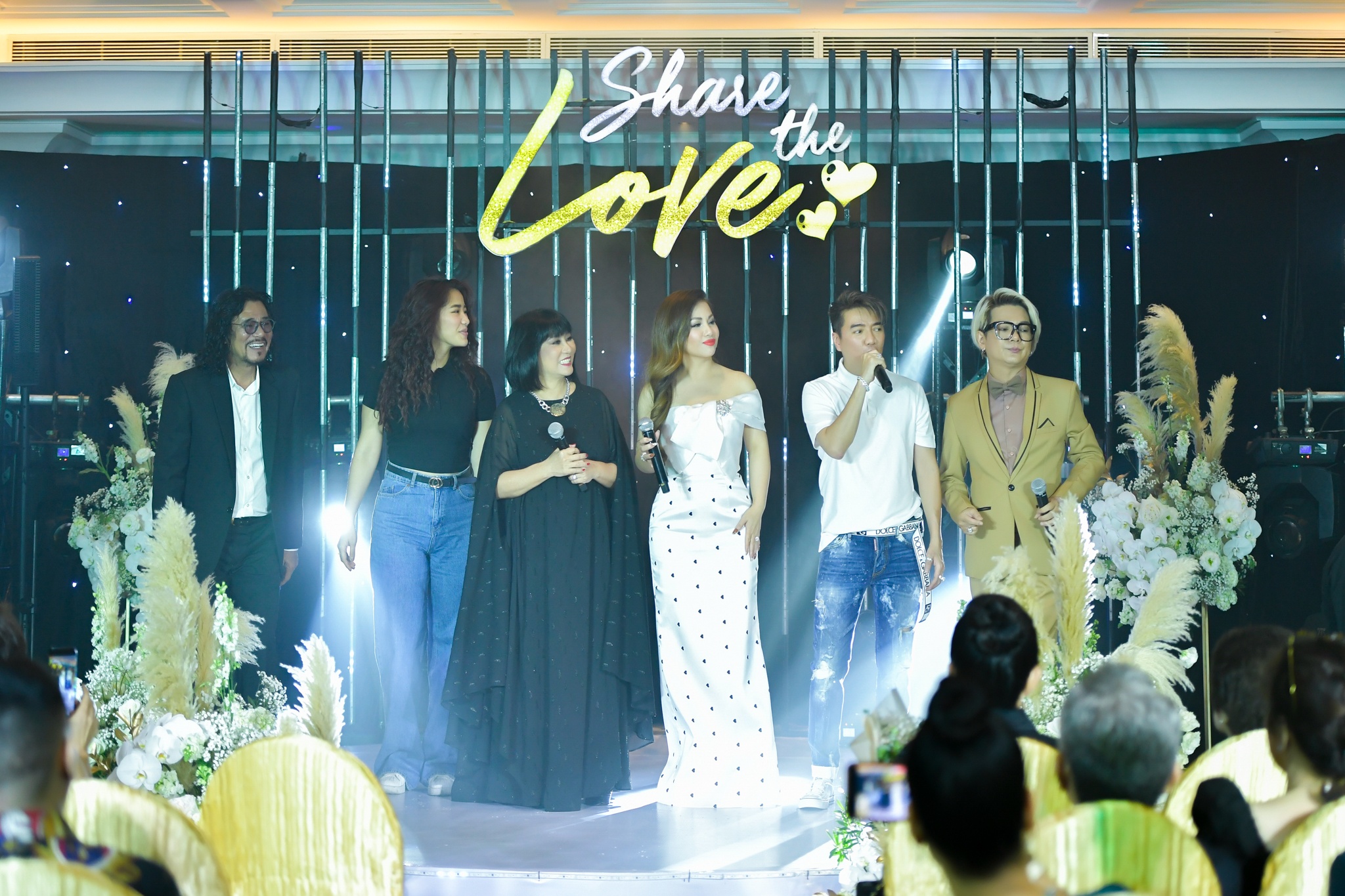 Share the love ảnh 2 Share the love anh 2