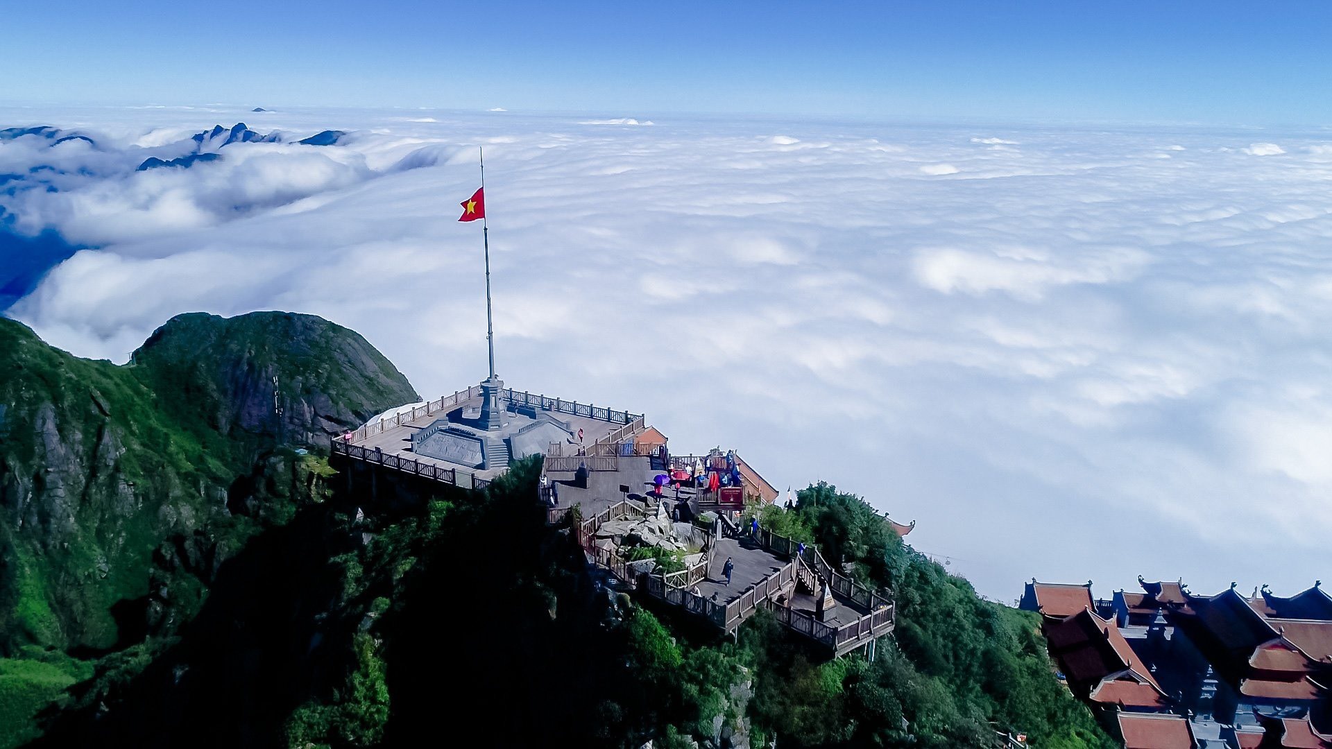 Hanh trinh san may tren dinh Fansipan hinh anh