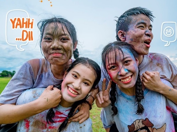 Gioi tre bat song cau noi 'Yahh dii' cua ca si Duc Phuc hinh anh