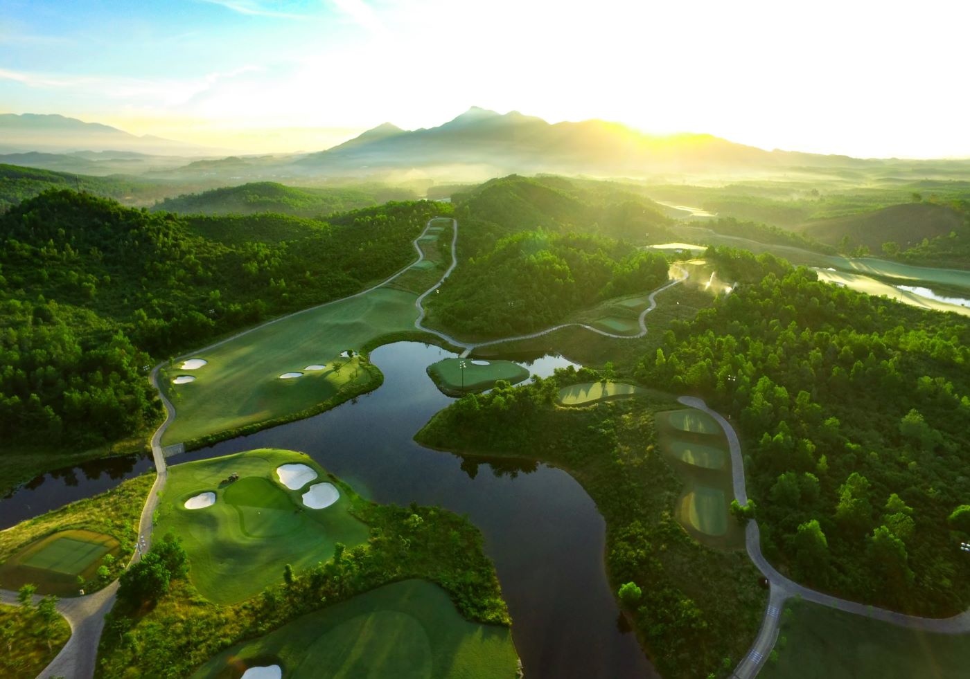 Ba Na Hills Golf Club 4 nam lien nhan giai 'San golf tot nhat chau A' hinh anh