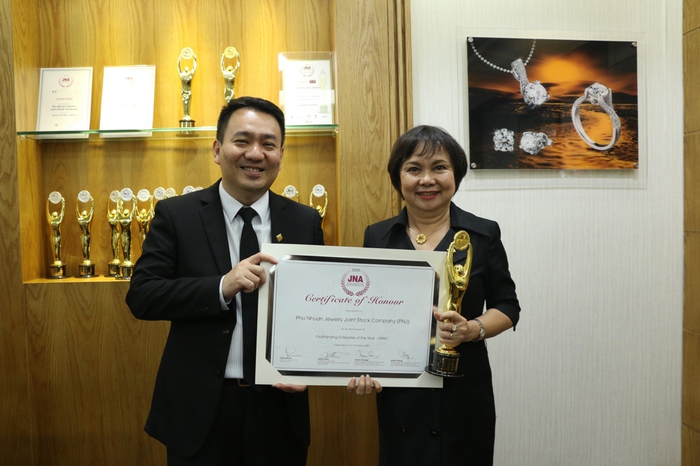 PNJ dat giai 'Doanh nghiep xuat sac nhat chau A - Thai Binh Duong' hinh anh