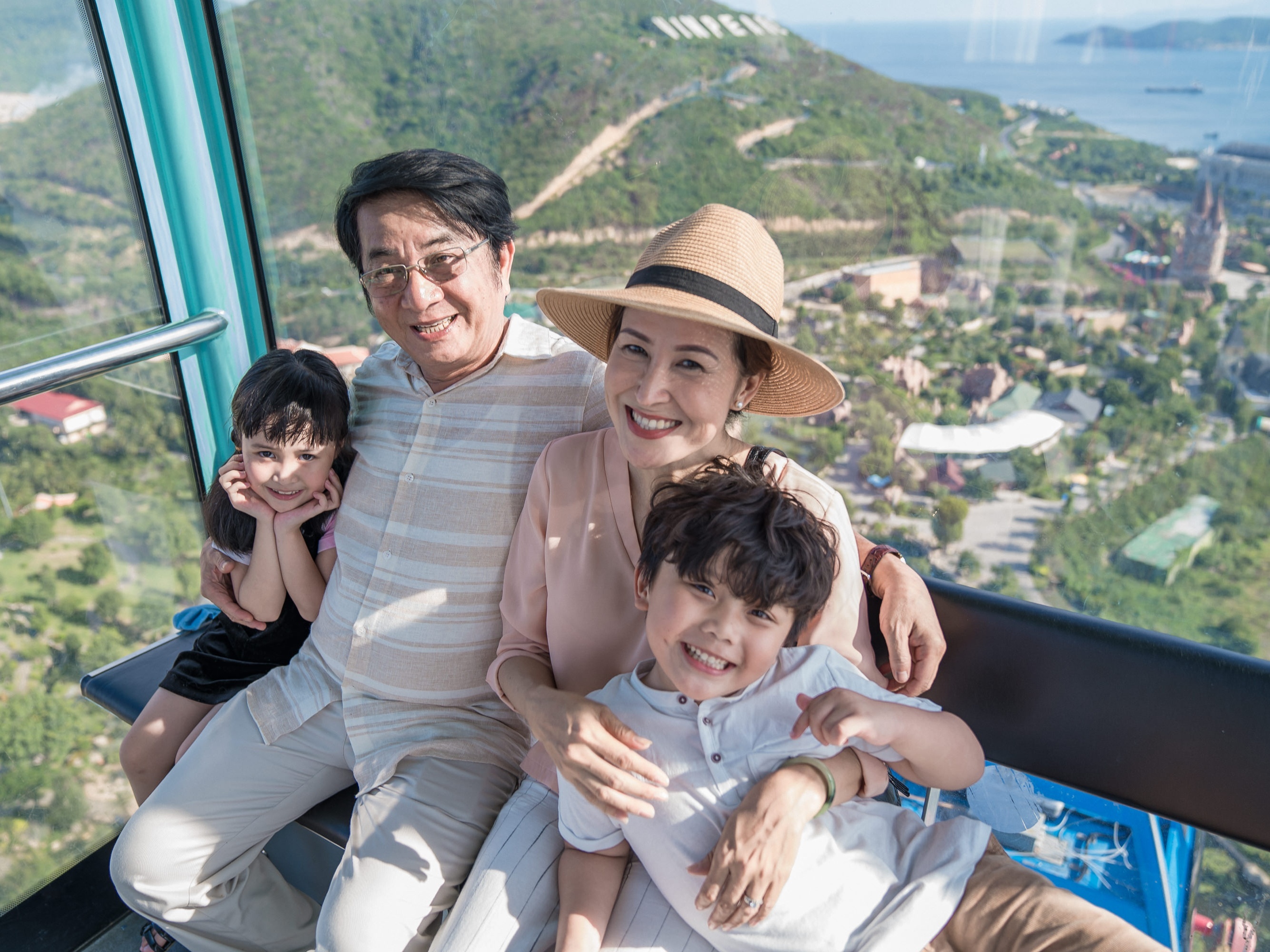 Trai nghiem ky nghi gia dinh tai Hon Tre voi gia 1,74 trieu dong hinh anh