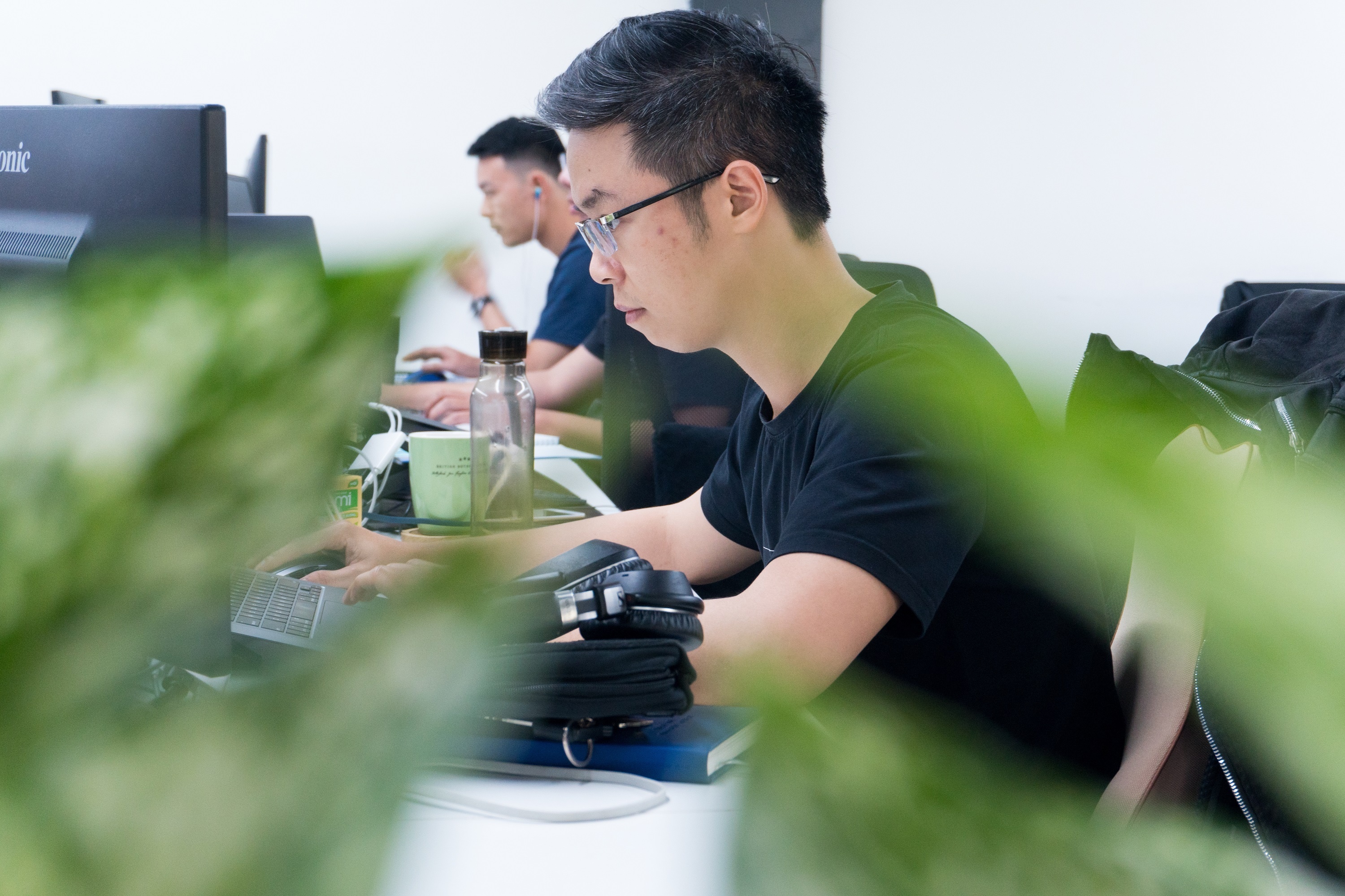 Nhung dem thuc trang va hon 10.000 loi ‘keu cuu’ tren Zalo hinh anh