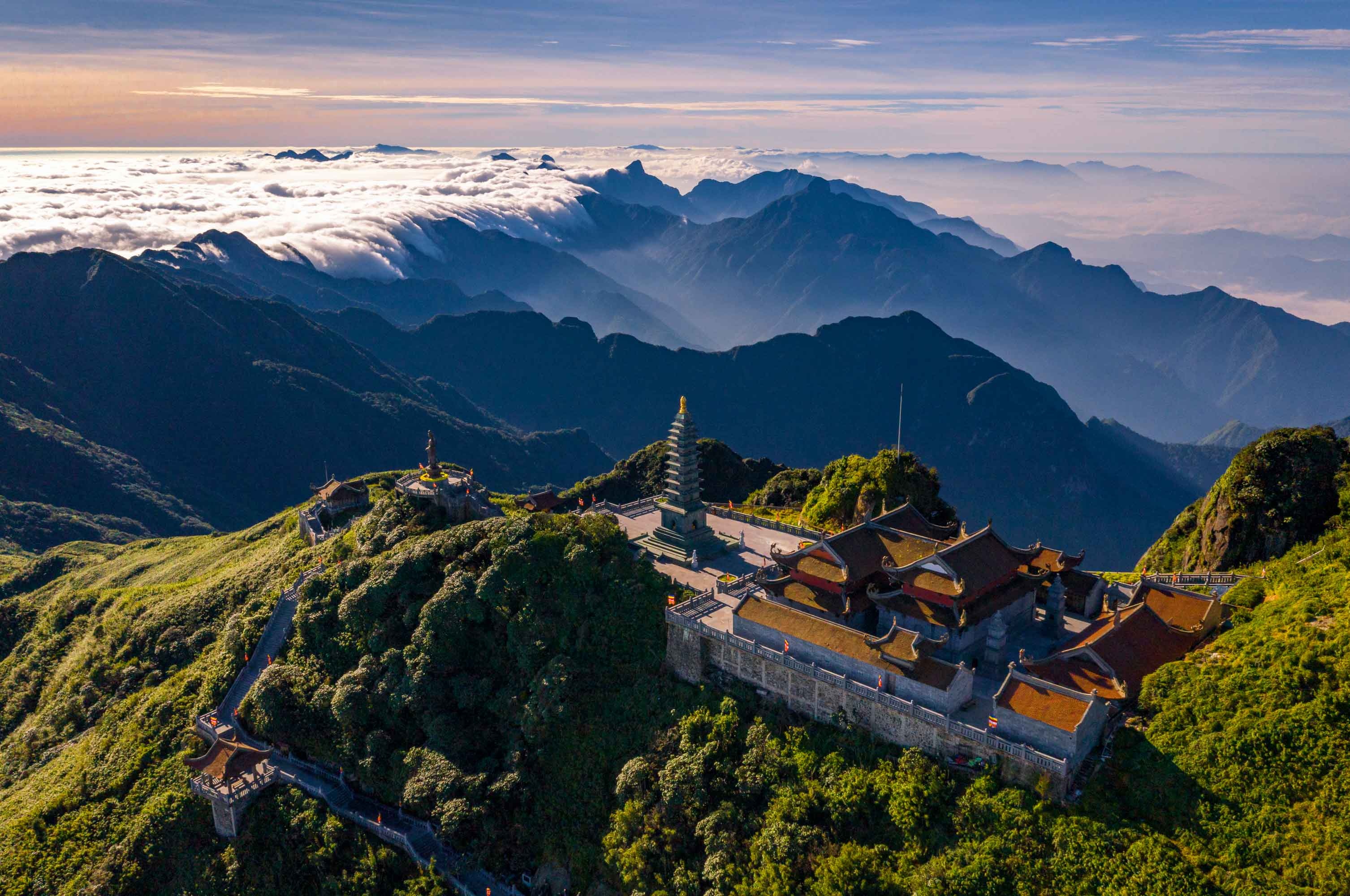 Sun Group nhan 25 giai 'World Travel Awards 2020' khu vuc chau A hinh anh