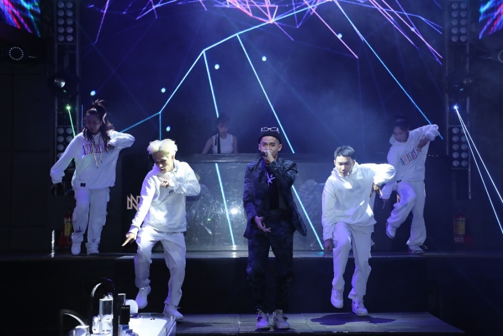 Huawei FreeBuds Pro anh 1