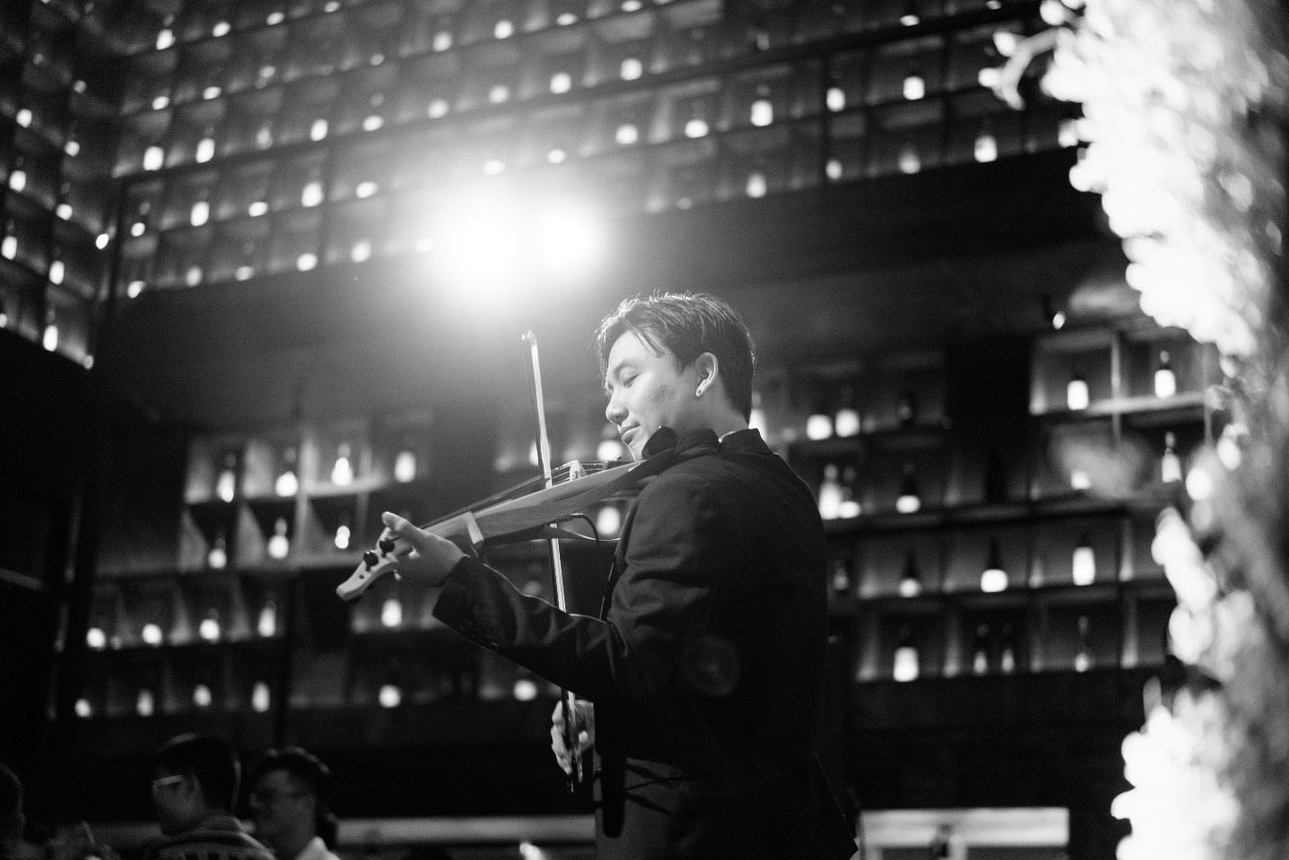 5Wine Eatery & Wine Library anh 4