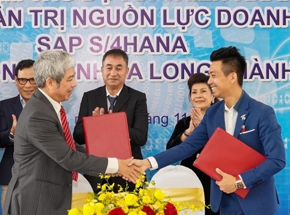 Nhua Long Thanh dau tu trieu USD cho du an quan tri nguon luc hinh anh