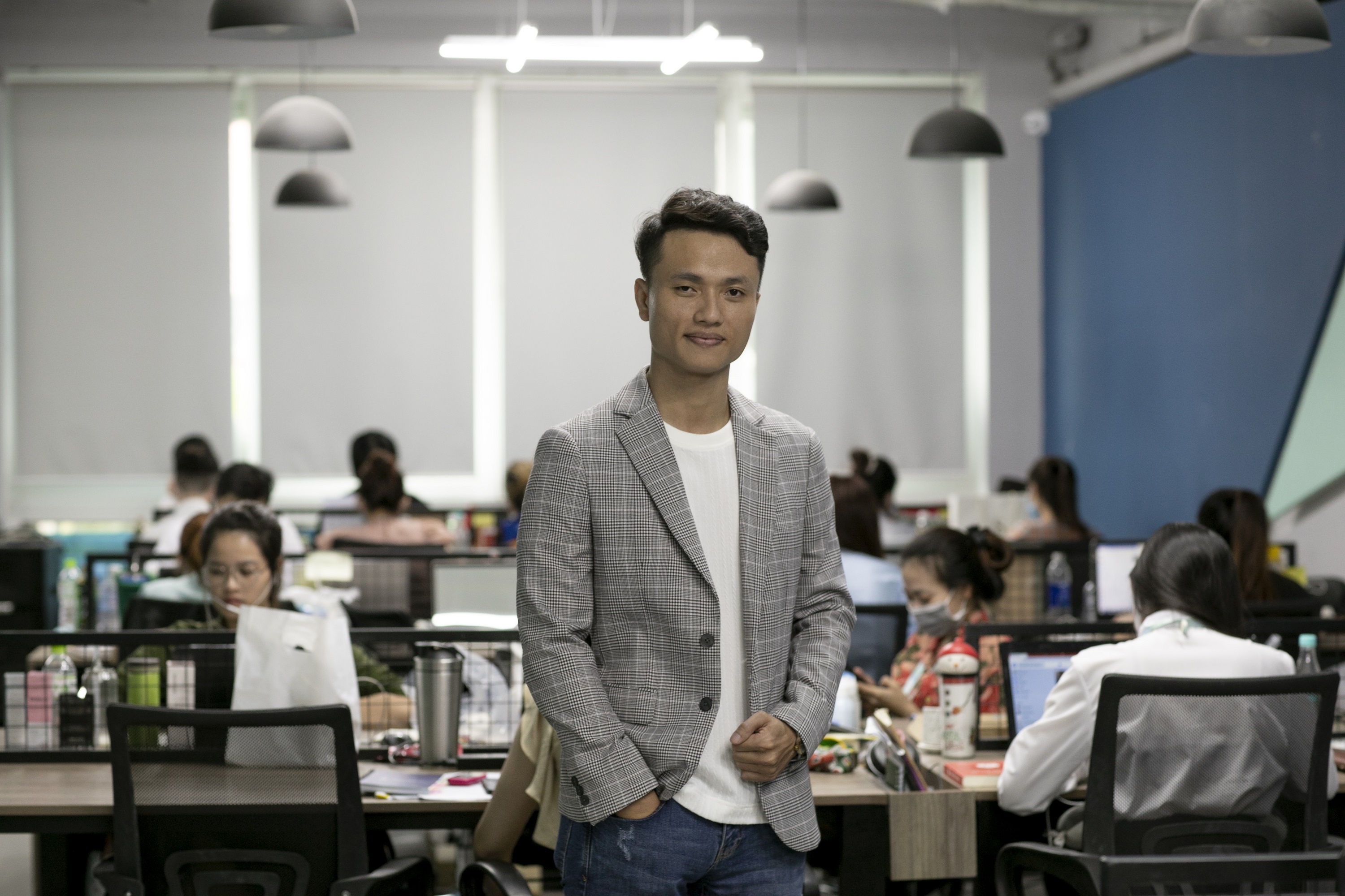 CEO BCA Solutions chia se cach vuot khung hoang thoi Covid-19 hinh anh