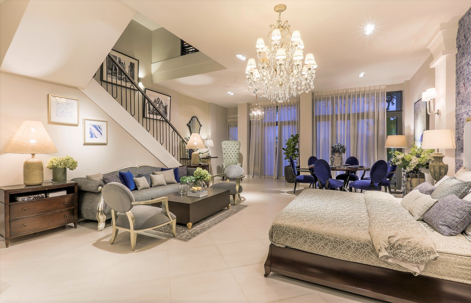 Khong gian nghe thuat tai cua hang outlet cua CDC Luxury Furniture hinh anh