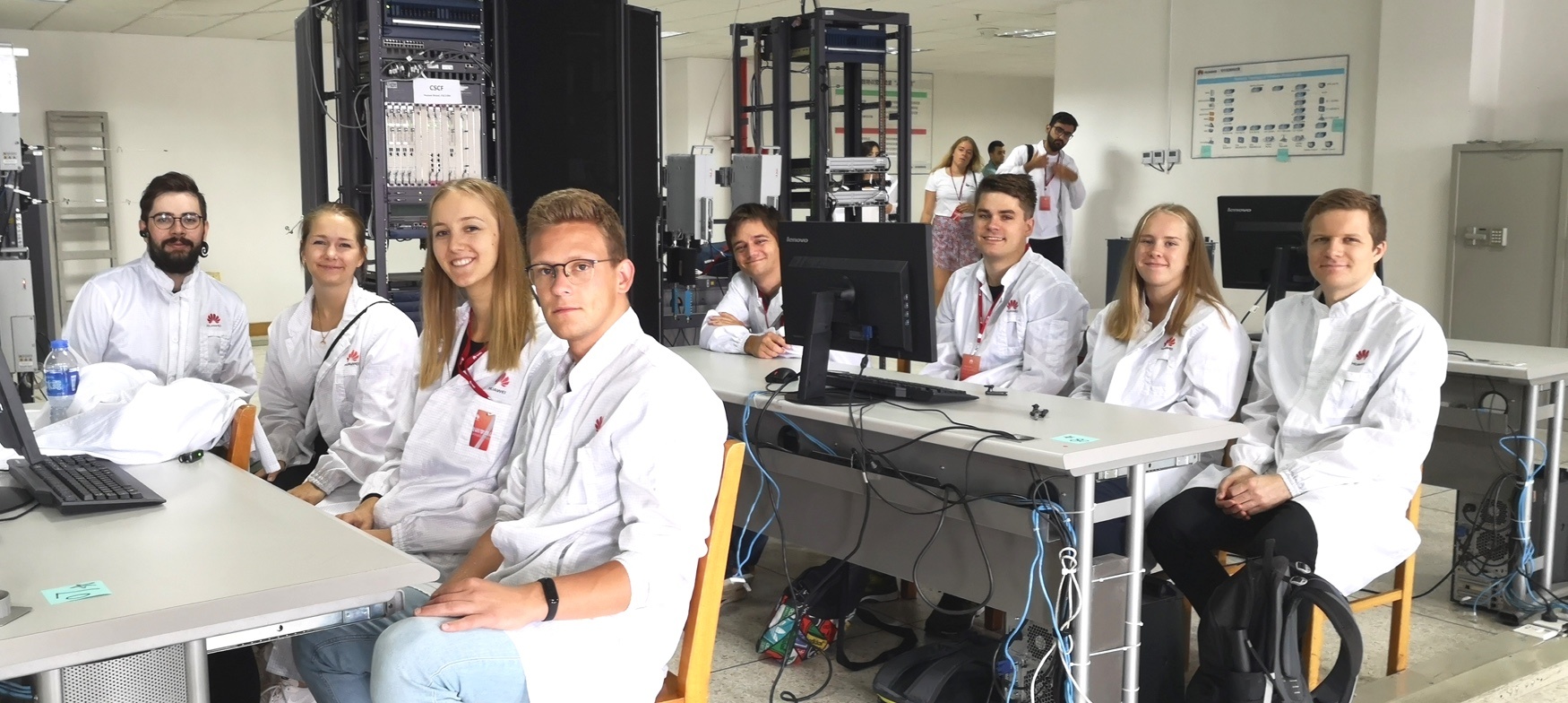 Huawei ảnh 3 Huawei anh 3