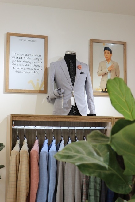 The Suits House anh 3