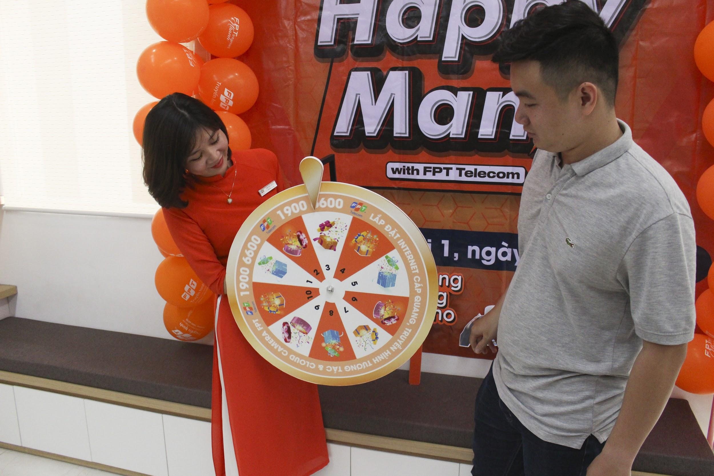 Ngay 11/11 dac biet cua cac quy ong tai FPT Telecom hinh anh