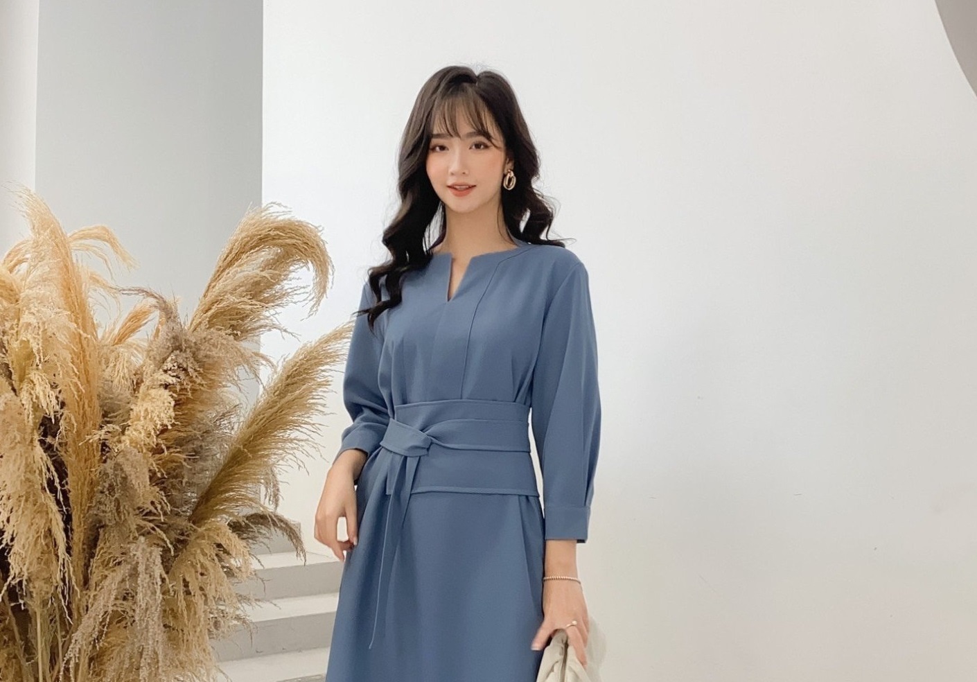 Khoe dang xinh cung thoi trang Ha Thu hinh anh