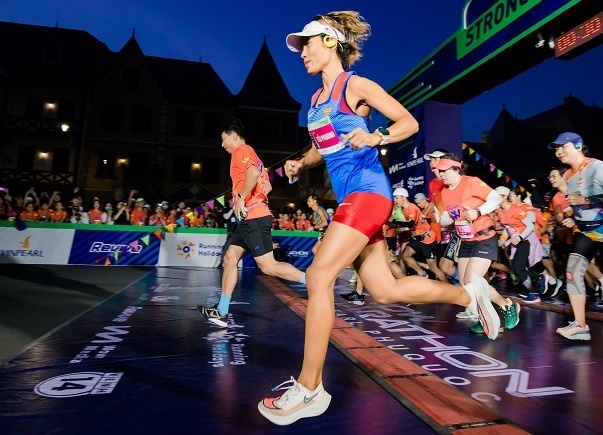 Cung duong marathon xuyen rung, bam bien tai Phu Quoc hinh anh