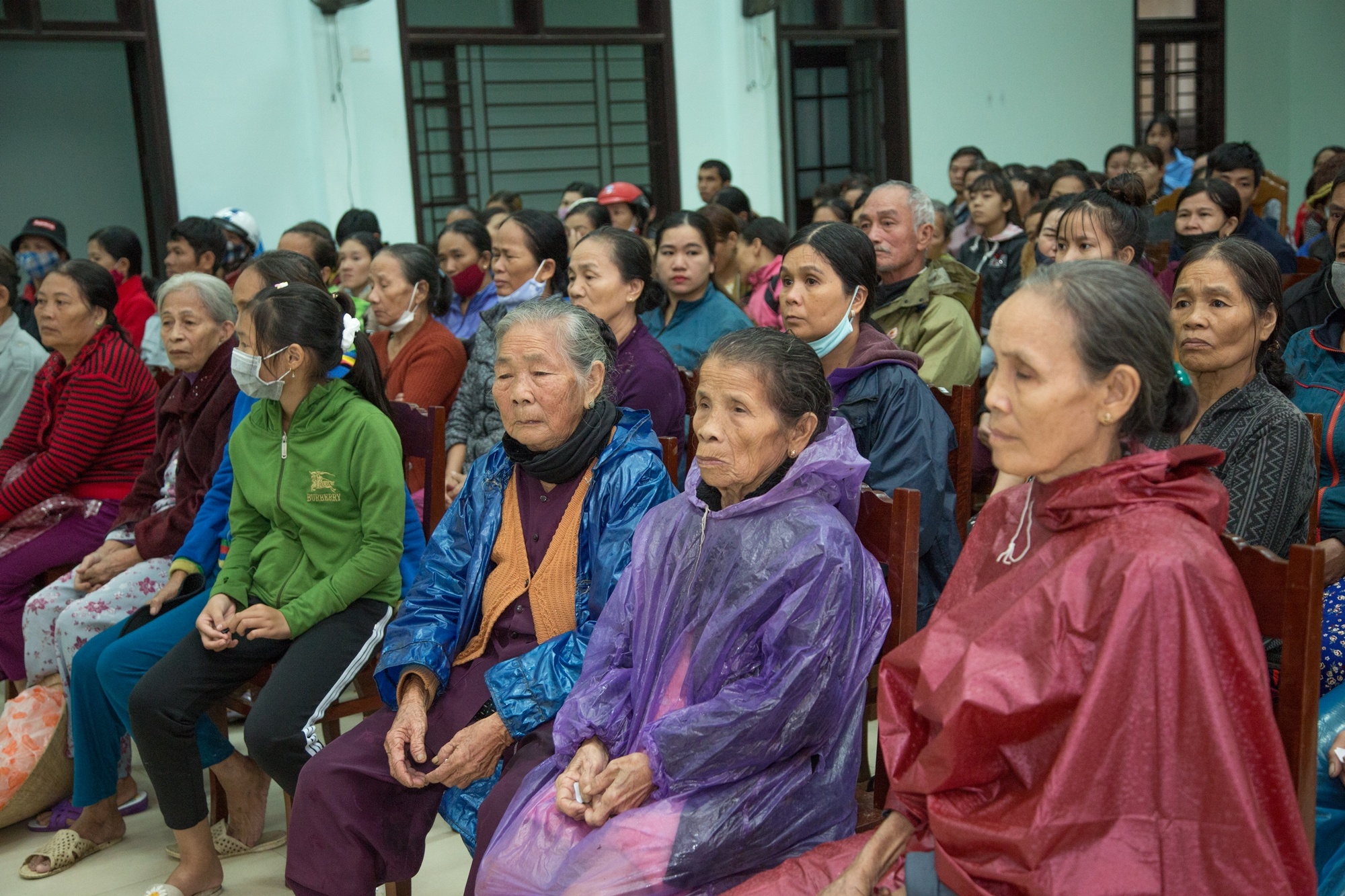 ho tro nguoi dan vung lu anh 3