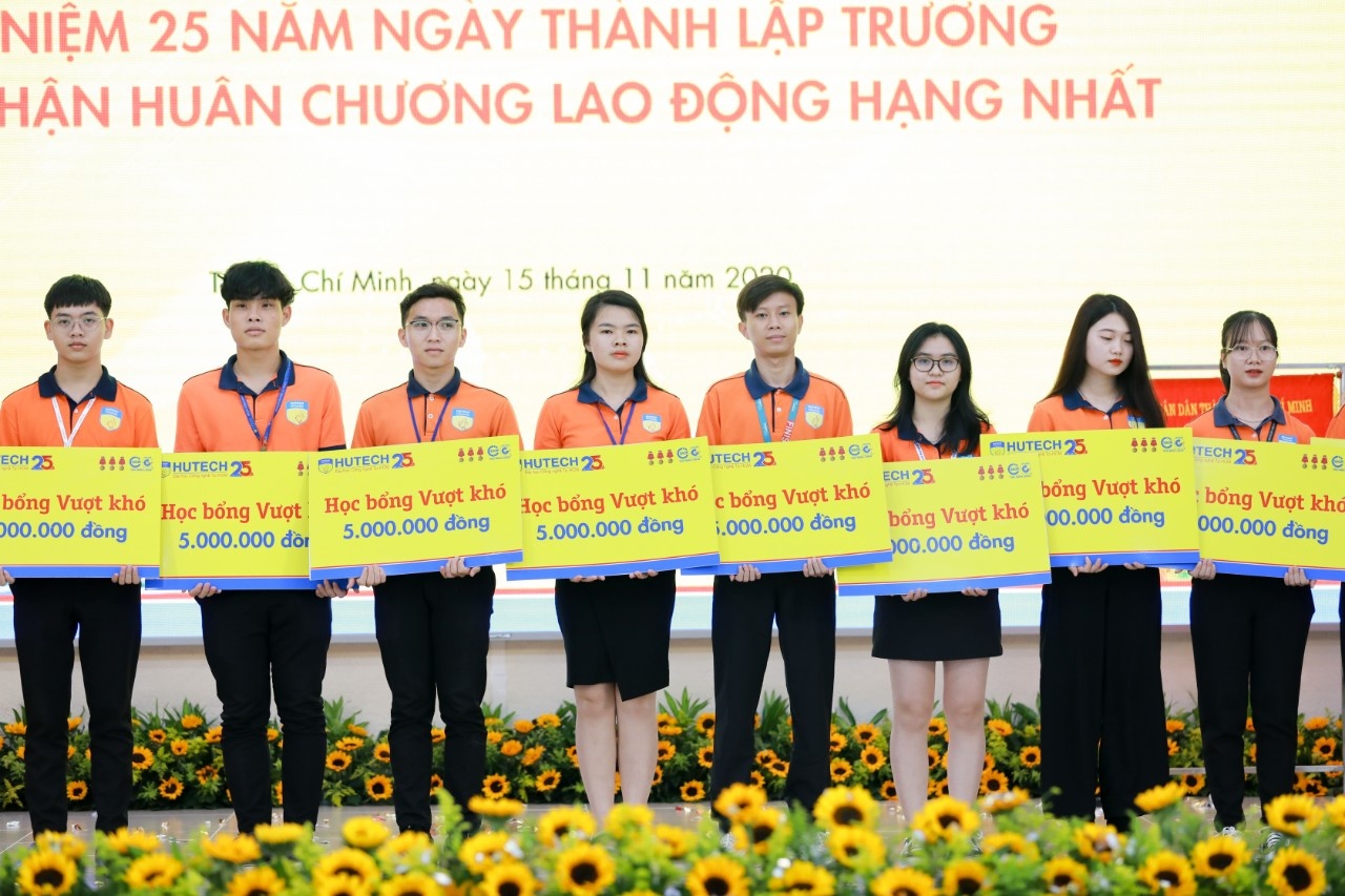 Đại học Công nghệ TP.HCM  ảnh 4 Dai hoc Cong nghe TP.HCM anh 4
