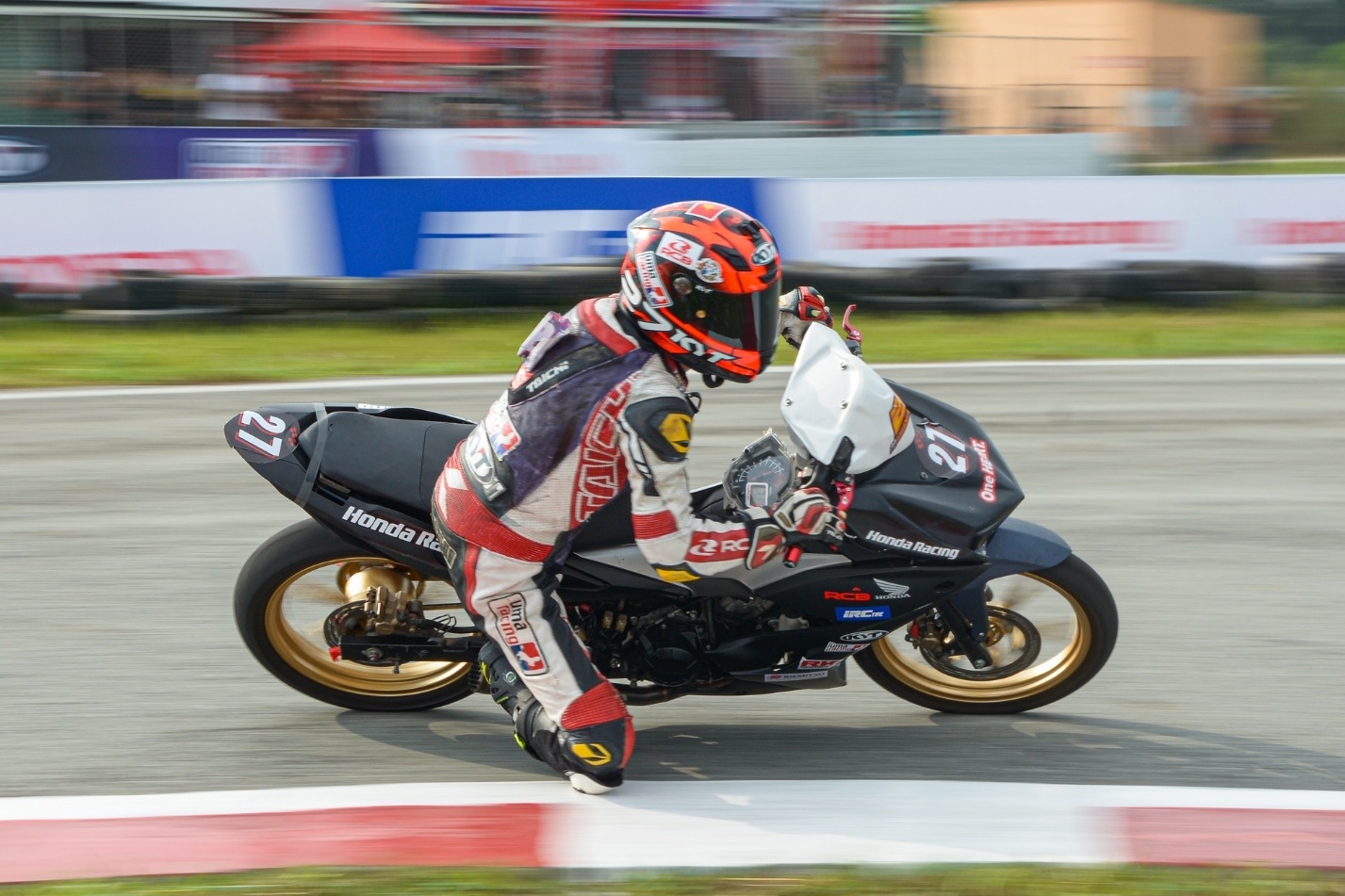 Toan canh chang 3 giai dua moto VMRC 2020 hinh anh