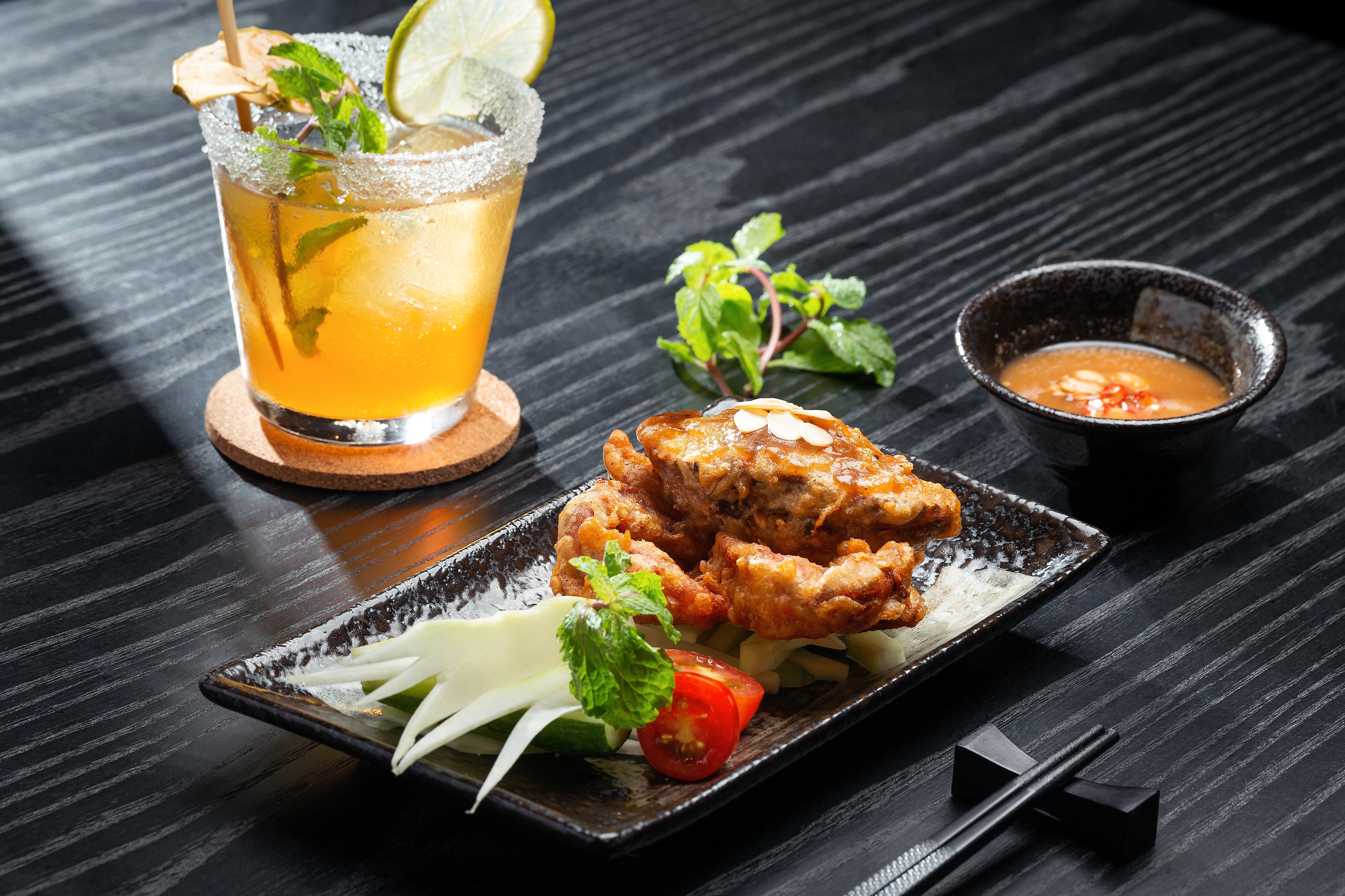 Thuong thuc huong vi am thuc Viet moi me tai Laairai hinh anh