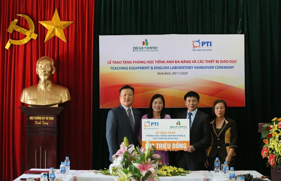 quy Van hoa DB Kim Jun Ki anh 2