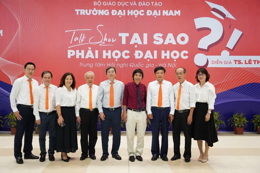 Dai hoc Dai Nam anh 7