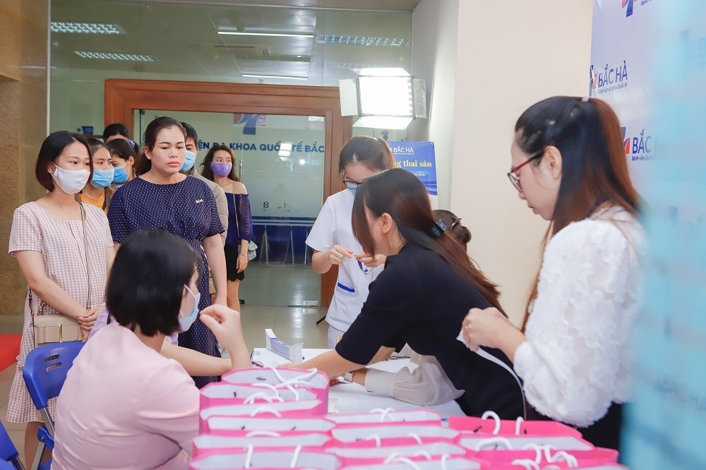 Benh vien DKQT Bac Ha anh 1