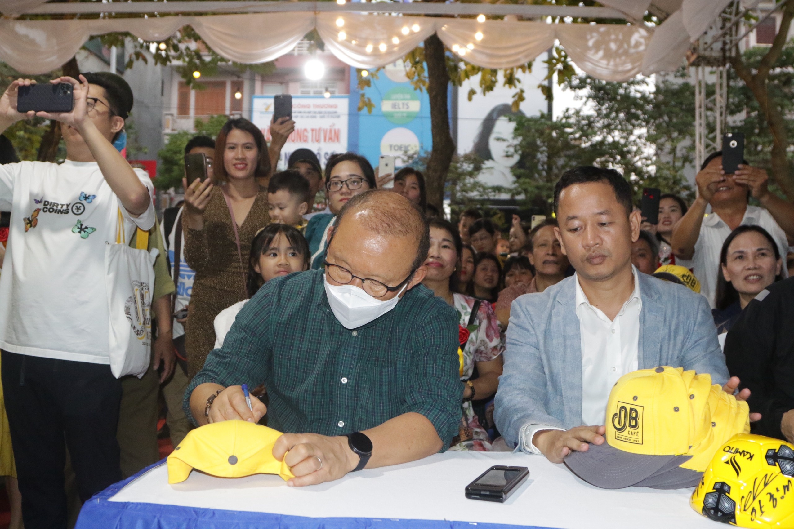 ca phe Ong Bau anh 3